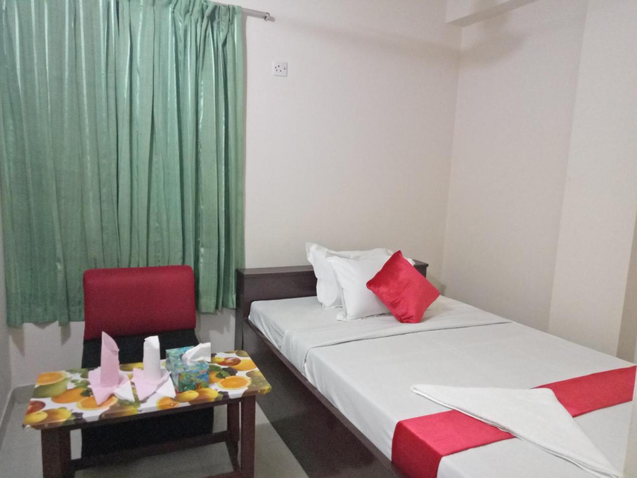 Hotel The Sylhet Int Дакка Экстерьер фото