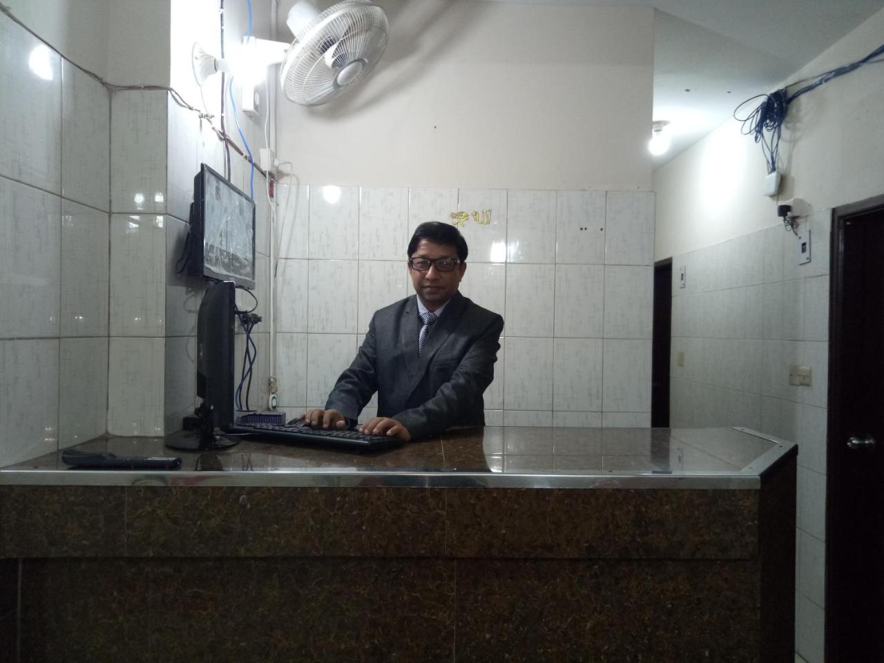 Hotel The Sylhet Int Дакка Экстерьер фото